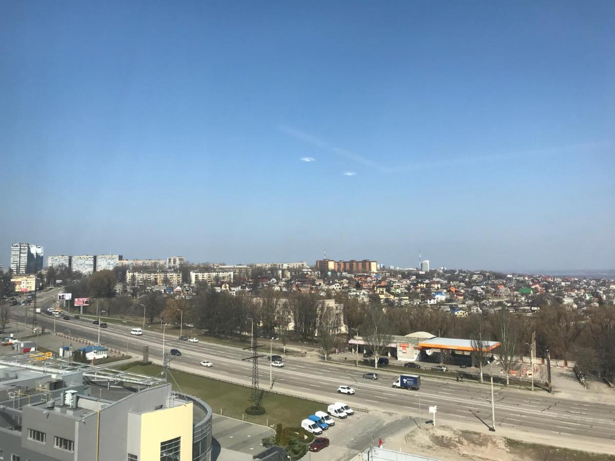 第聂伯罗彼得罗夫斯克Просторная Однокомнатная Жк Счастливый公寓 外观 照片